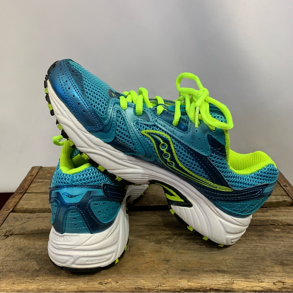 SAUCONY Grid Oasis 2 Women’s Running Sneaker Size 7.5